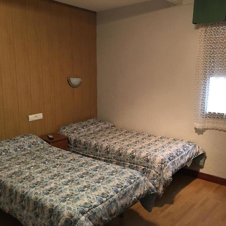 Hostal Hilton Burgos Ngoại thất bức ảnh
