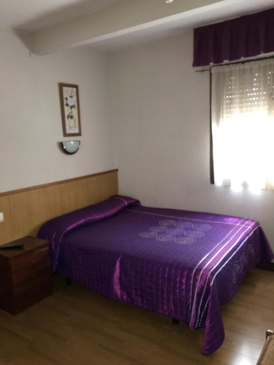 Hostal Hilton Burgos Ngoại thất bức ảnh