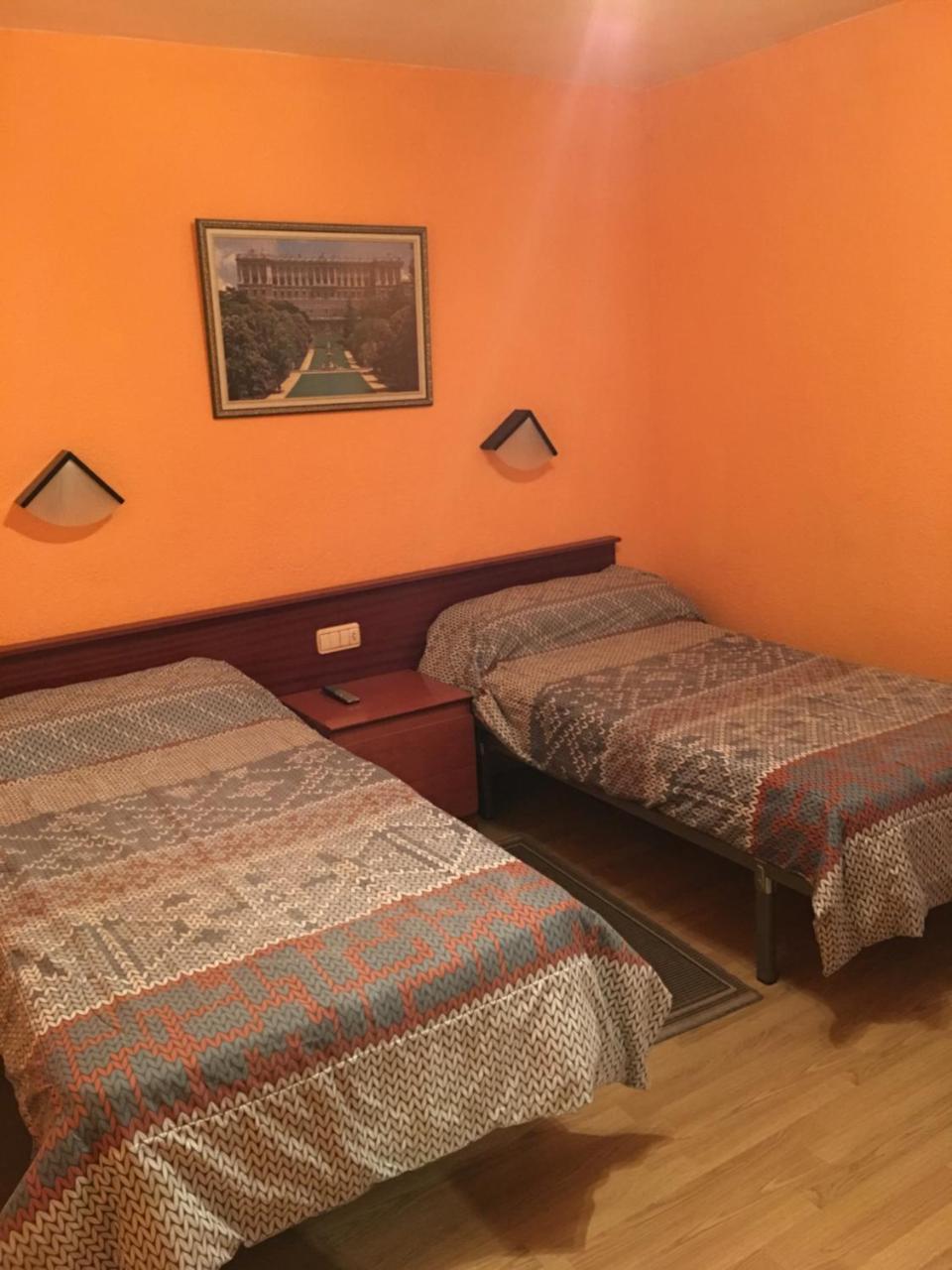 Hostal Hilton Burgos Ngoại thất bức ảnh