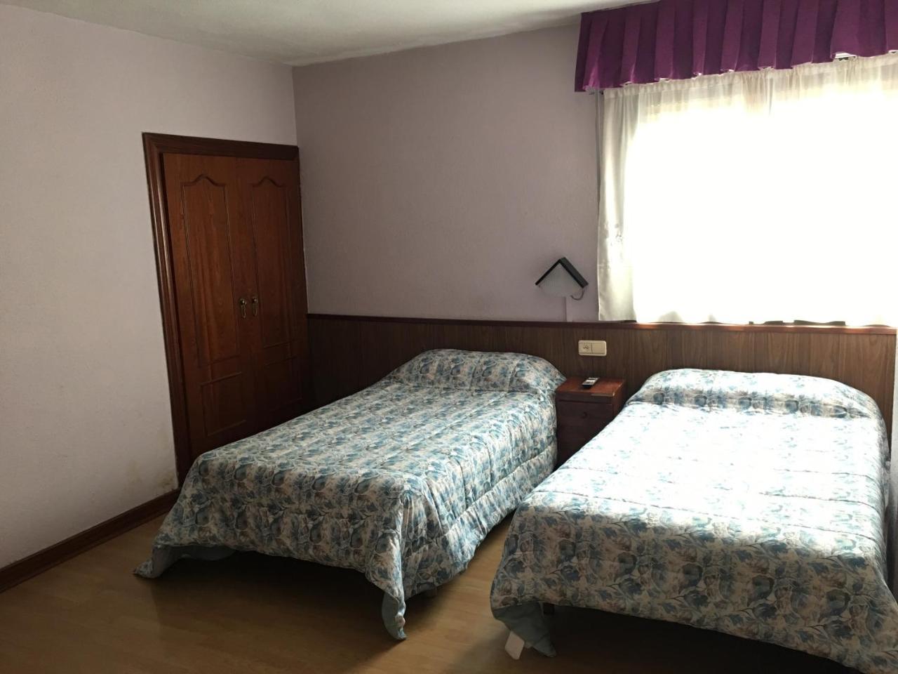 Hostal Hilton Burgos Ngoại thất bức ảnh